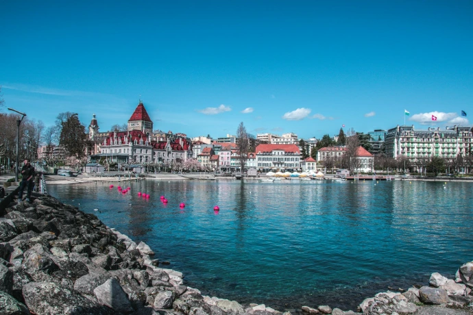 vue sur le port de lausanne dans le canton de vaud lors de la pause du consultant Odoo